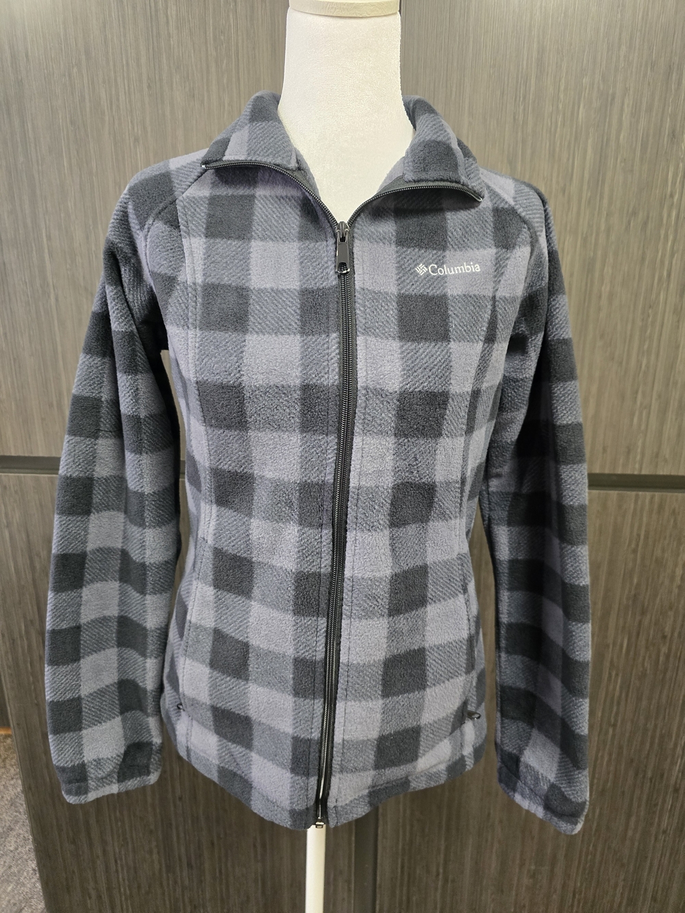 Columbia Women's Gray Plaid Full-Zip Teddy Fleece Jacket